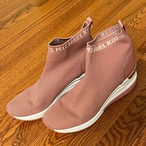 Socks sneakers